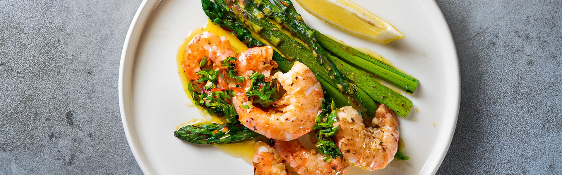 Garlic Prawns with Asparagus – A Fresh and Flavorful Mediterranean Dish Garlic Prawns with Asparagus – A Fresh and Flavorful Mediterranean Dish
